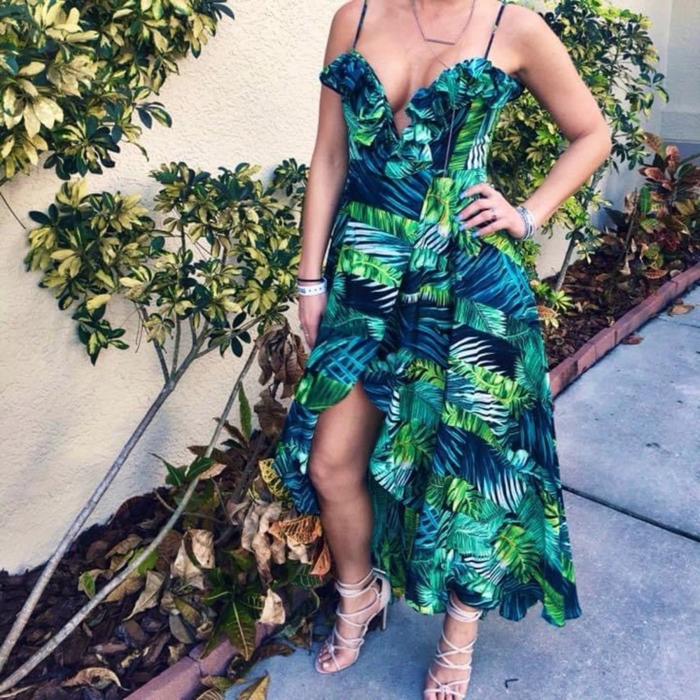 Green Palm Print Plunging Off Shoulder Ruffle Padde maxi dress small